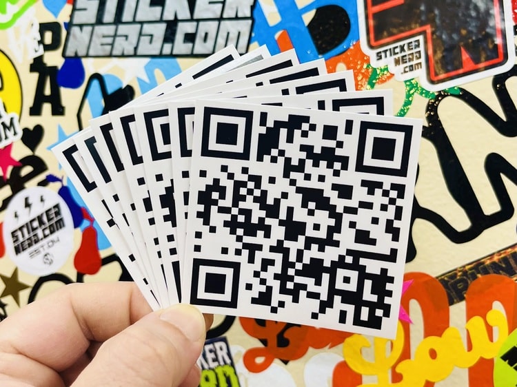 CUSTOM PRINTED QR CODE STICKERS